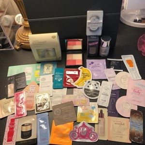 K - beauty skincare makeup set